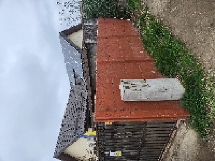 Casă cu 3 camere cu Teren 250 Mp în Central