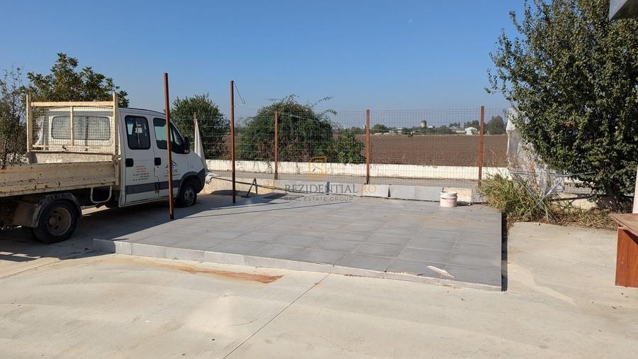 Spațiu comercial, de 386 mp, în Est