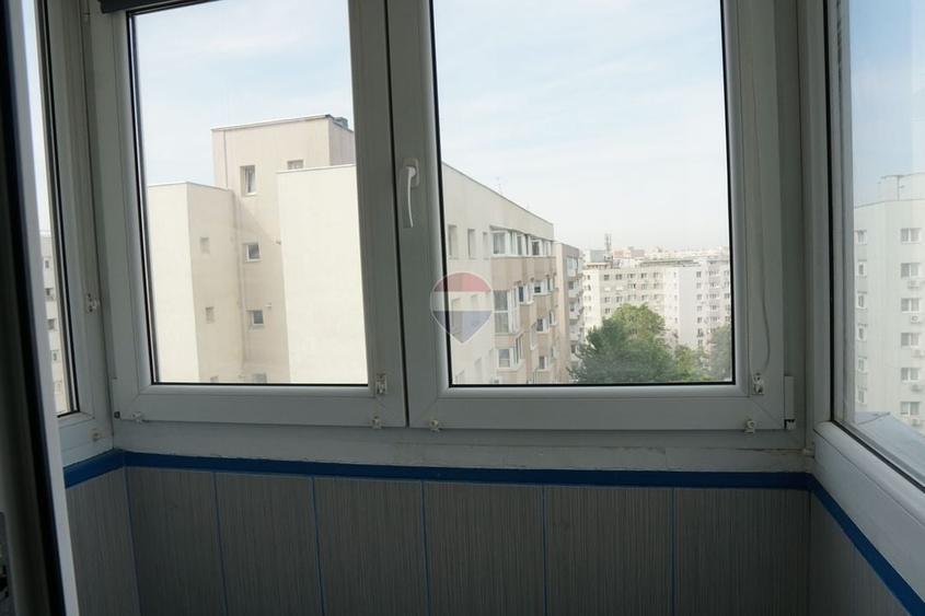 Apartament cu 2 camere decomandat, mobilat în Titan