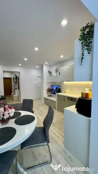 Apartament cu 3 camere decomandat în Theodor Pallady