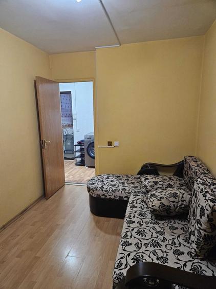 Apartament cu 2 camere decomandat în Radu Negru