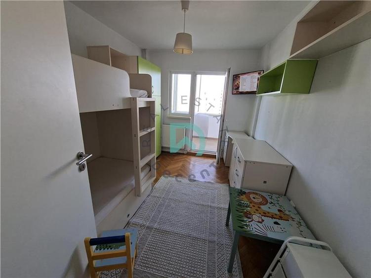 Apartament cu 3 camere decomandat în Gării