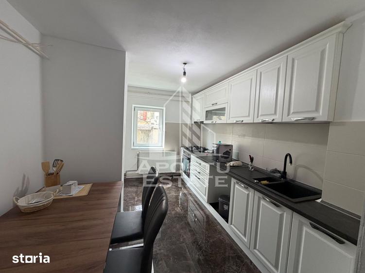 Apartament cu 3 camere în Mehala