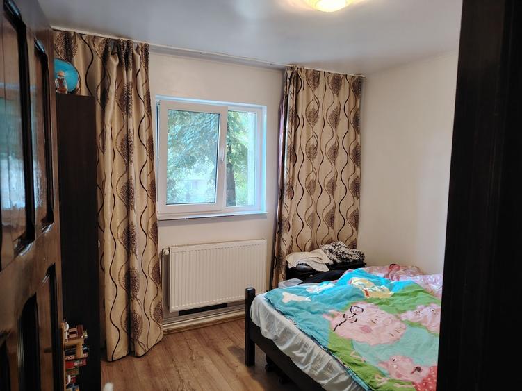 Apartament cu 3 camere decomandat în Alexandru cel Bun