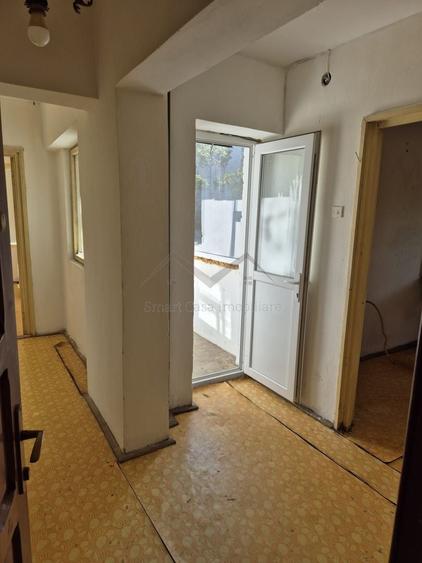 Apartament cu 2 camere decomandat în Nicolina