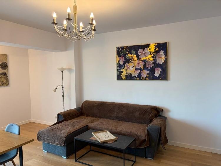 Apartament cu 2 camere, mobilat în Băneasa