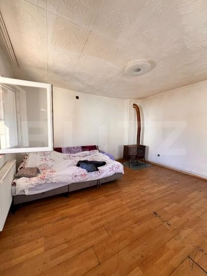 Casă individuală cu 3 camere cu Teren 367 Mp în Hunedoara