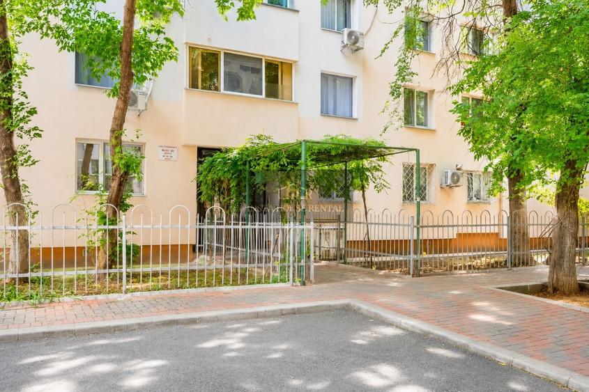 Apartament cu 2 camere decomandat, mobilat în Titan
