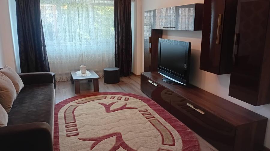 Apartament cu 4 camere decomandat în Aurel Vlaicu