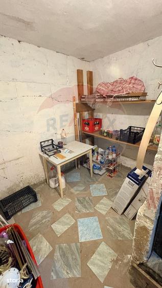Apartament cu 3 camere decomandat în Vitrometan