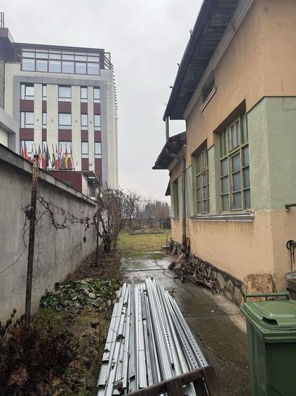 Casă cu 2 camere în Central