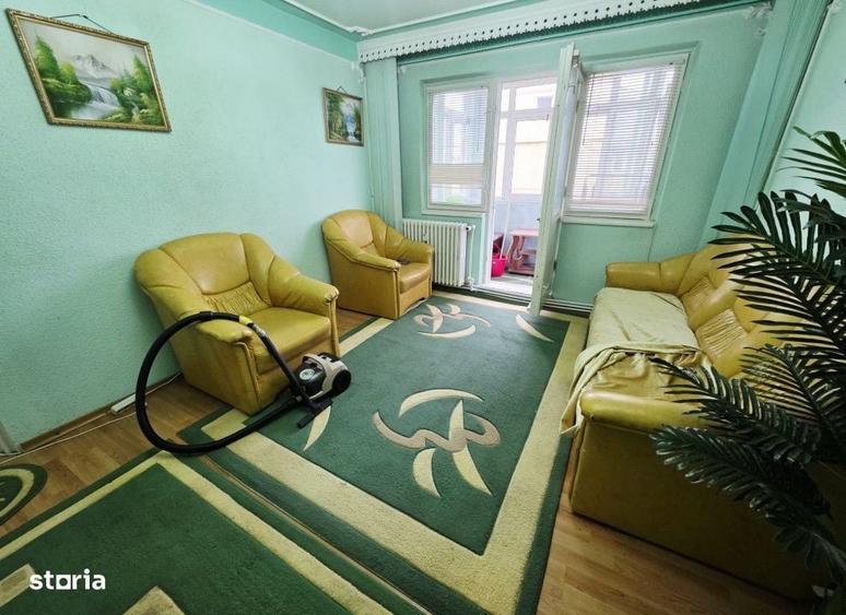 Apartament cu 3 camere în Alexandru cel Bun