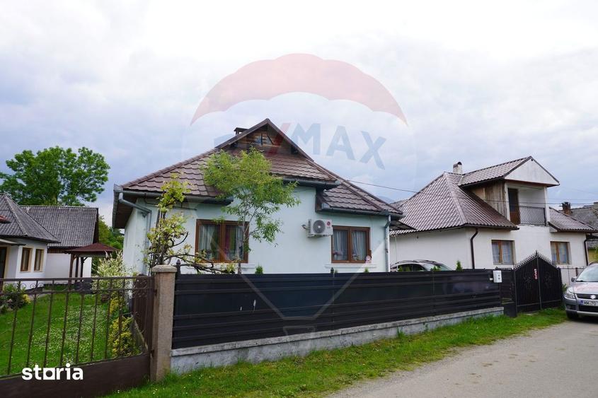 Casă cu 6 camere cu Teren 722 Mp în Bârsana