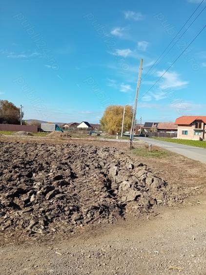 Teren de 1853 mp, în Lunca Calnicului