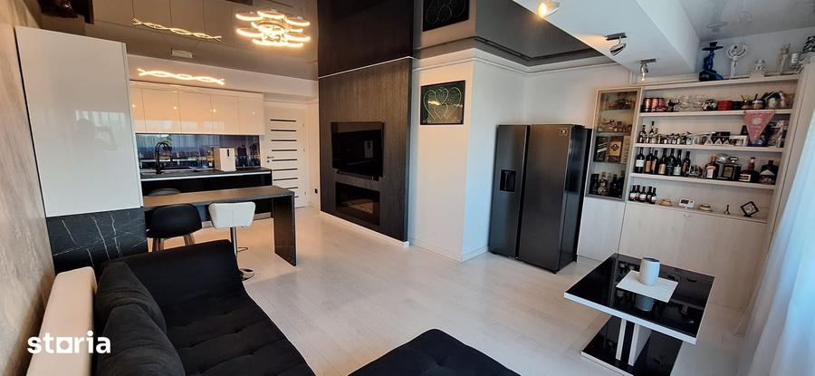 Apartament cu 3 camere în Piața Centrală