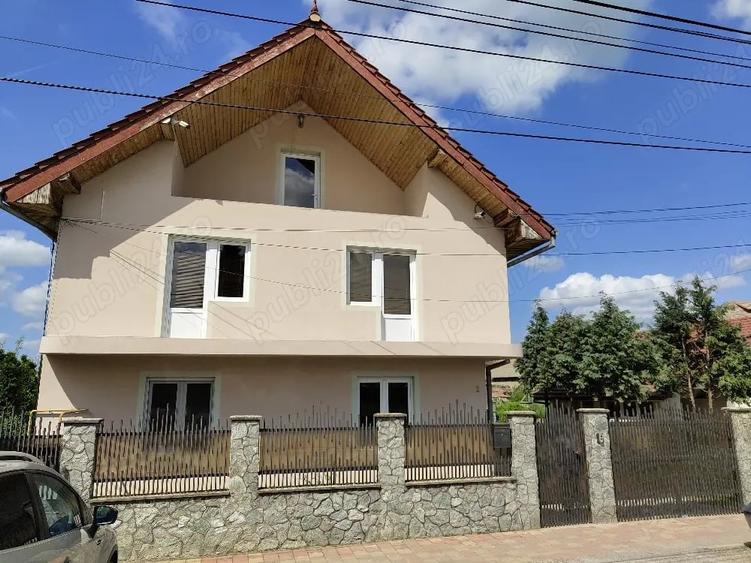Casă cu 3 camere cu Teren 770 Mp în Central