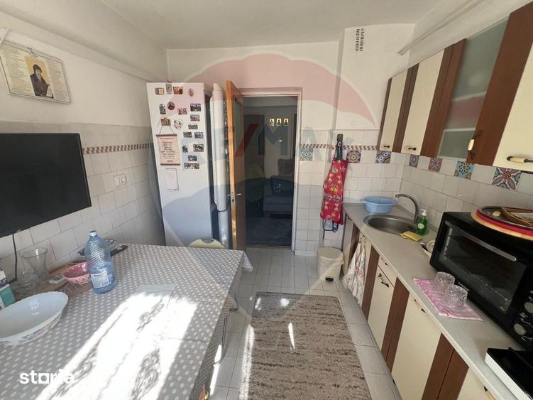 Apartament cu 2 camere decomandat, mobilat în Central