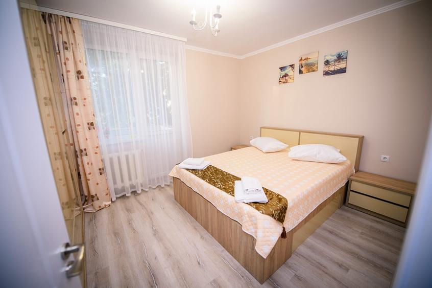 Apartament cu 2 camere decomandat, mobilat în Central