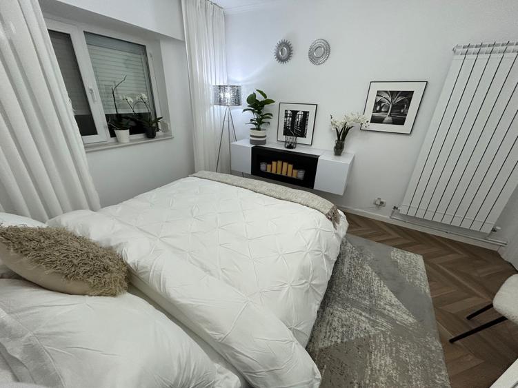 Apartament cu 2 camere decomandat în Hârșova