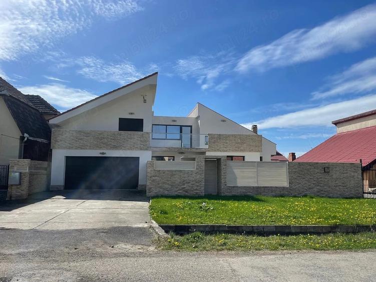 Casă cu Teren 700 Mp în Săcălaz