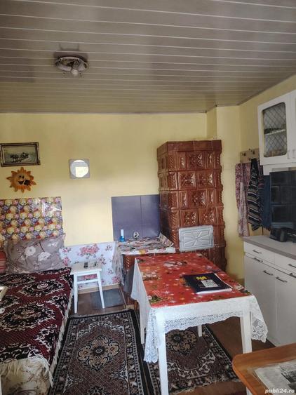 Vand casa la tara - 1