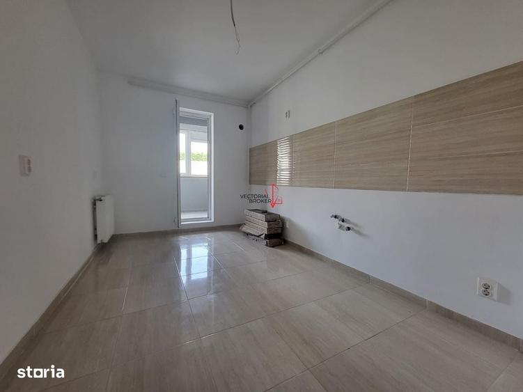 Apartament cu 3 camere decomandat în Theodor Pallady