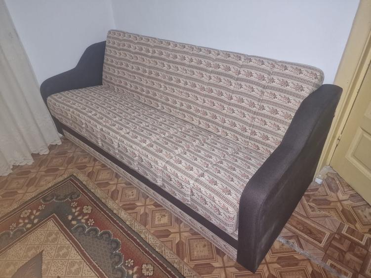 Casă cu 4 camere în Păunești