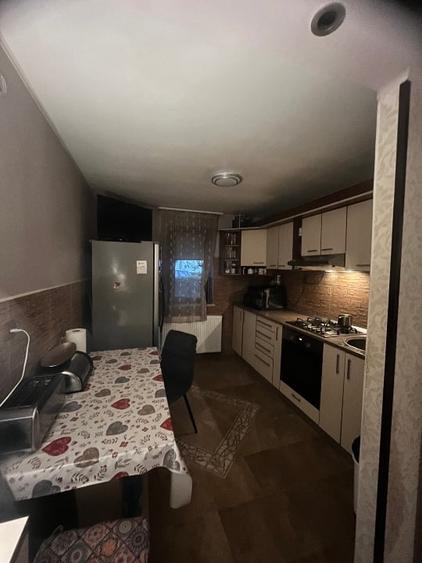 Apartament cu 3 camere decomandat în Frumoasa