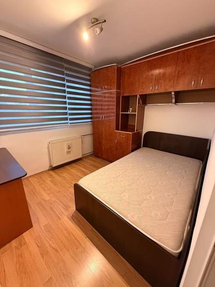 Apartament cu 3 camere decomandat în Rogerius