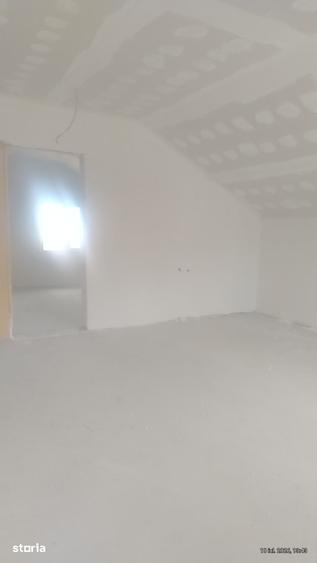 Casă cu 4 camere cu Teren 200 Mp în Lumina