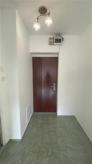 Garsonieră semidecomandată în Basarabia