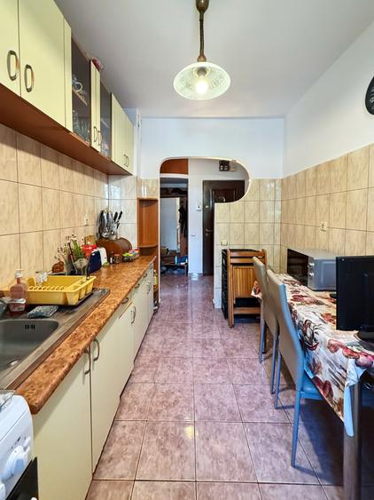 Apartament cu 2 camere semidecomandat în Tomis II