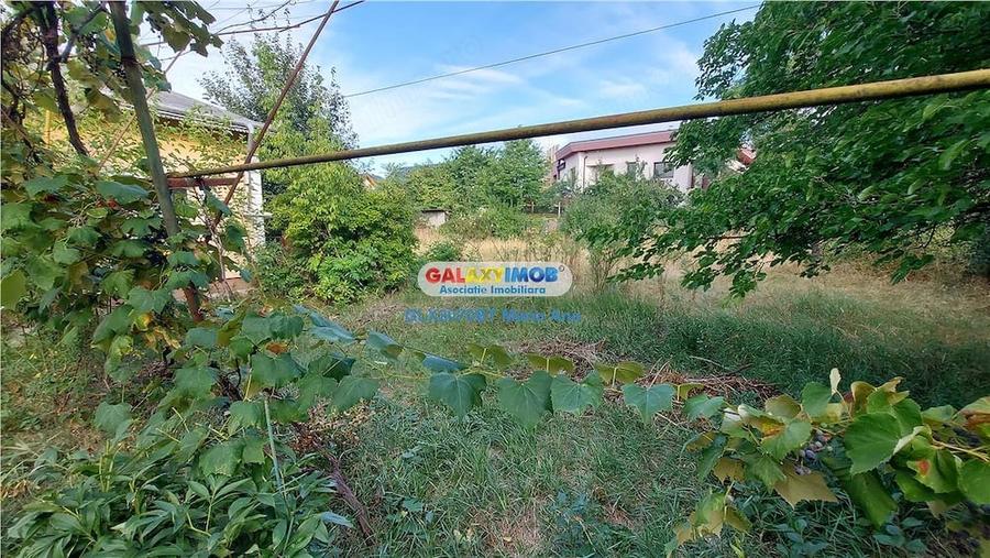 Casă cu Teren 1160 Mp în Central