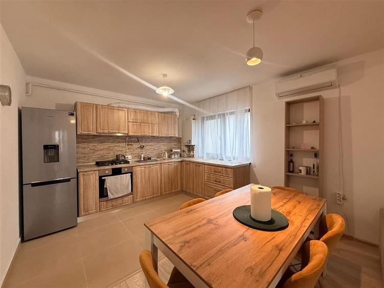 Apartament cu 2 camere decomandat în Valea Lupului