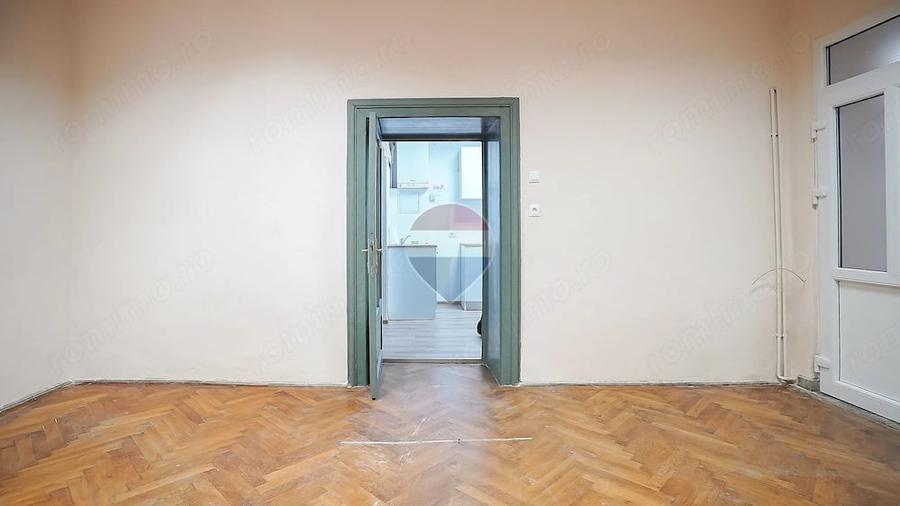 Apartament cu 2 camere semidecomandat în Centrul Istoric