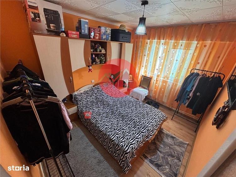 Apartament cu 4 camere decomandat în Vest