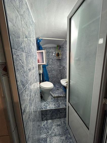 Apartament cu 2 camere semidecomandat în Intim