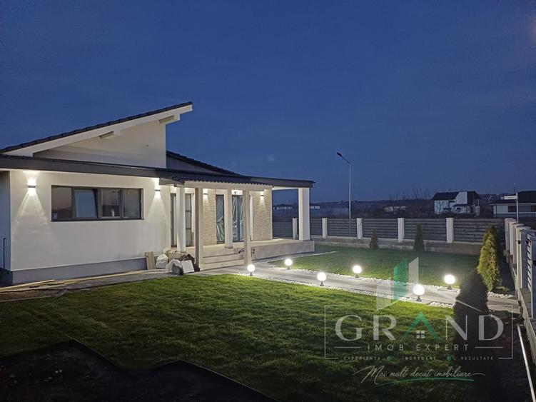 Casă individuală cu 4 camere cu Canalizare în Jucu de Mijloc