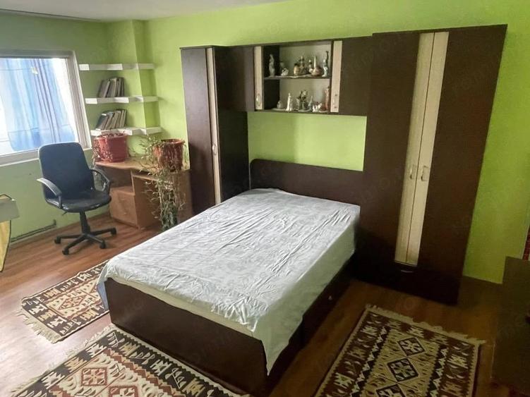 Apartament cu 2 camere decomandat în Broșteni (Costești)