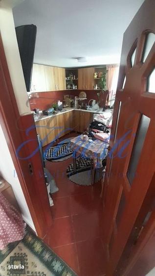 Casă cu 4 camere cu Teren 4000 Mp în Cuzăplac