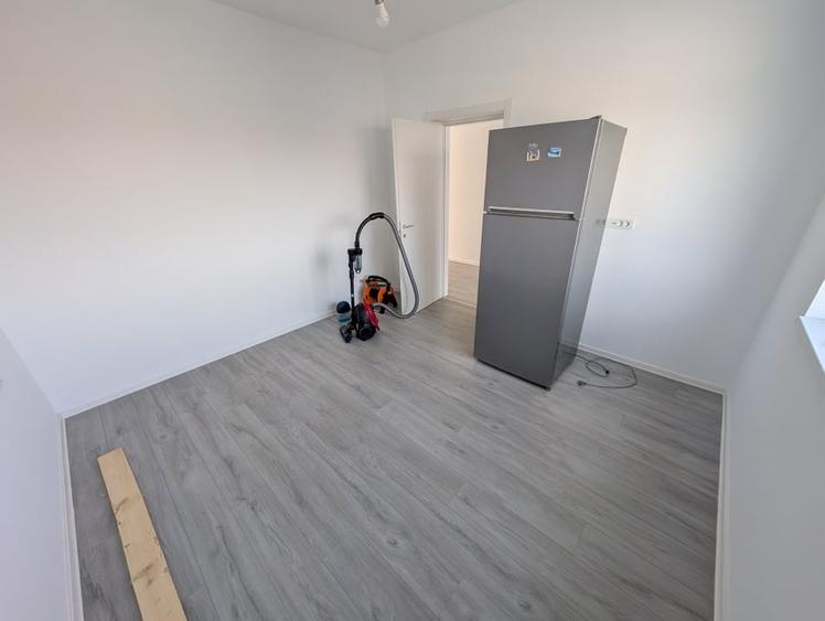 Casă individuală cu 3 camere cu Canalizare în Balotești