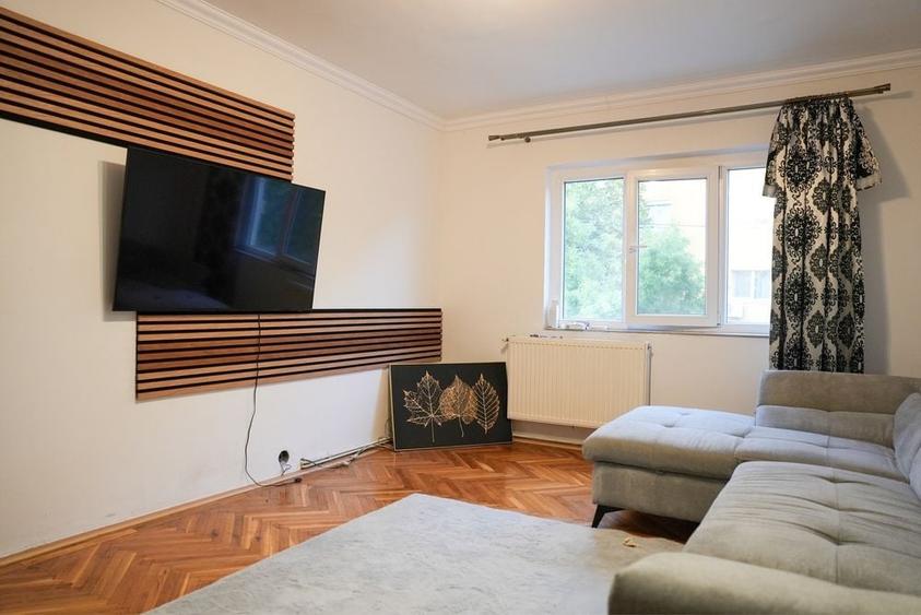 Apartament 2 decomandate, etaj 1 , Pelendava in 1 Mai - 2