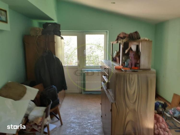 Casă cu 4 camere cu Teren 2750 Mp în Văleni