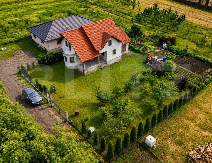 Casă individuală cu 4 camere cu Canalizare în Reghin