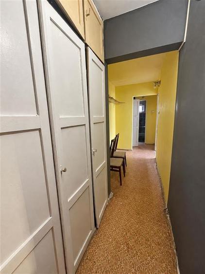 Apartament cu 3 camere decomandat în Nufărul