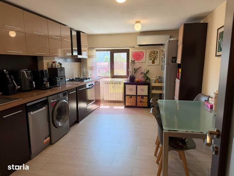 Apartament 4 camere bd Decebal stradal - 3