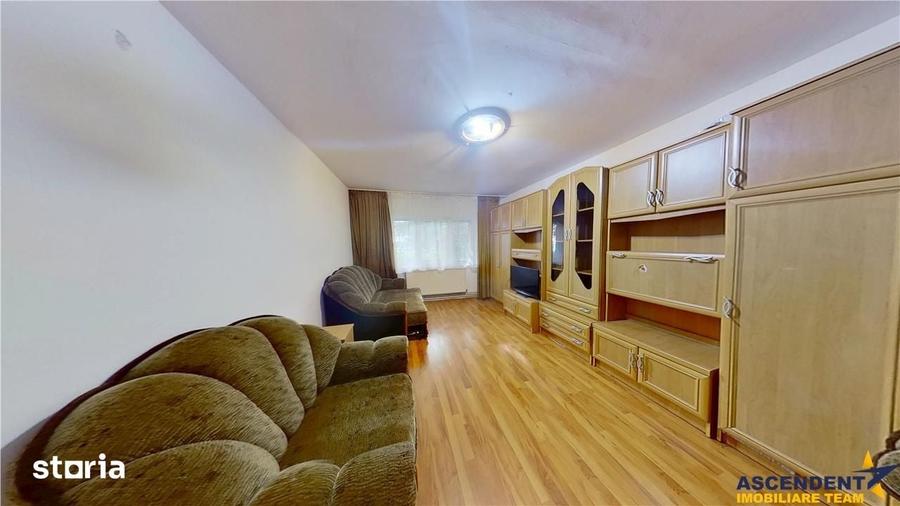 Apartament cu 3 camere decomandat, mobilat în Gării