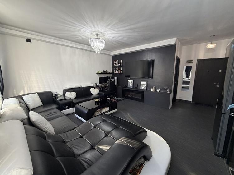Apartament cu 2 camere semidecomandat în Roșu