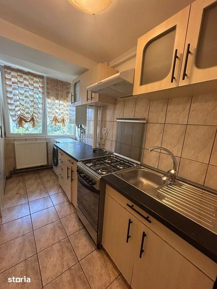 Apartament cu 2 camere în Podu Roș