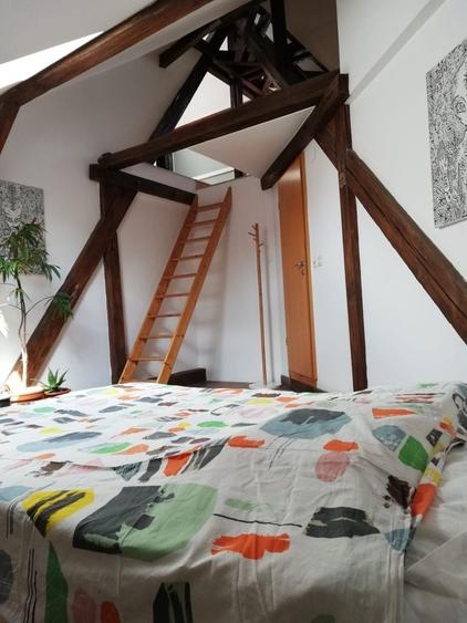 Apartament cu 4 camere decomandat în Central